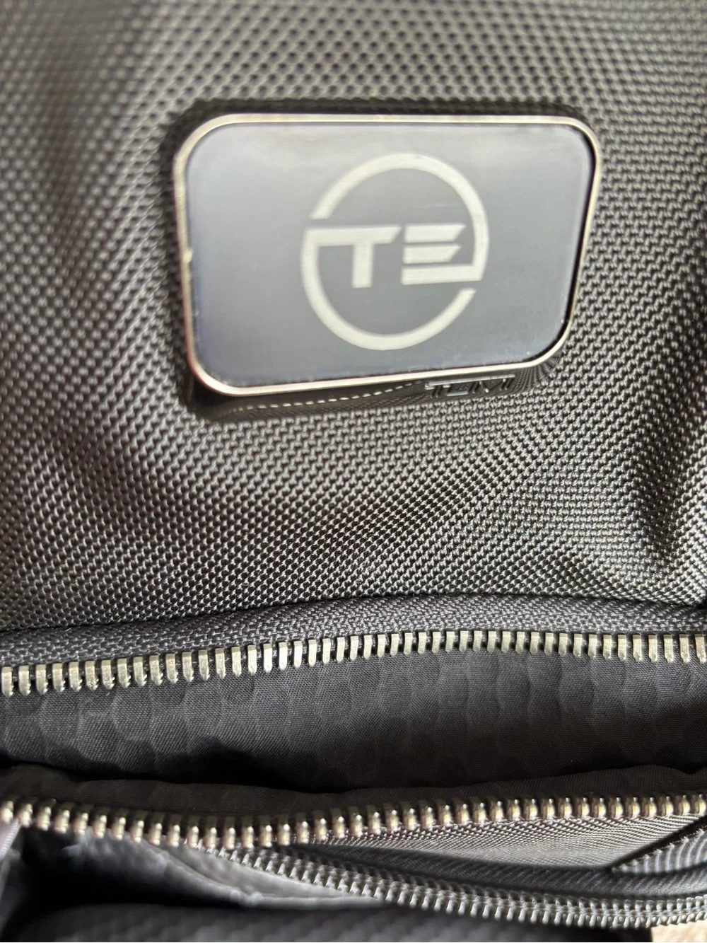 Tumi alpha bravo